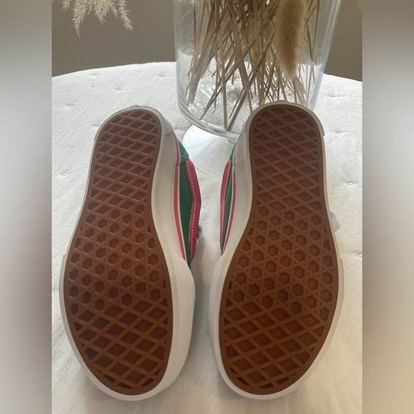 Vans Classic Green and White Sneakers - Picture 4 of 10